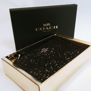 NIB-Coach glitter wristlet black gift box